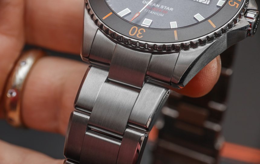 Mido-Ocean-Star-Captain-V-Titanium-09